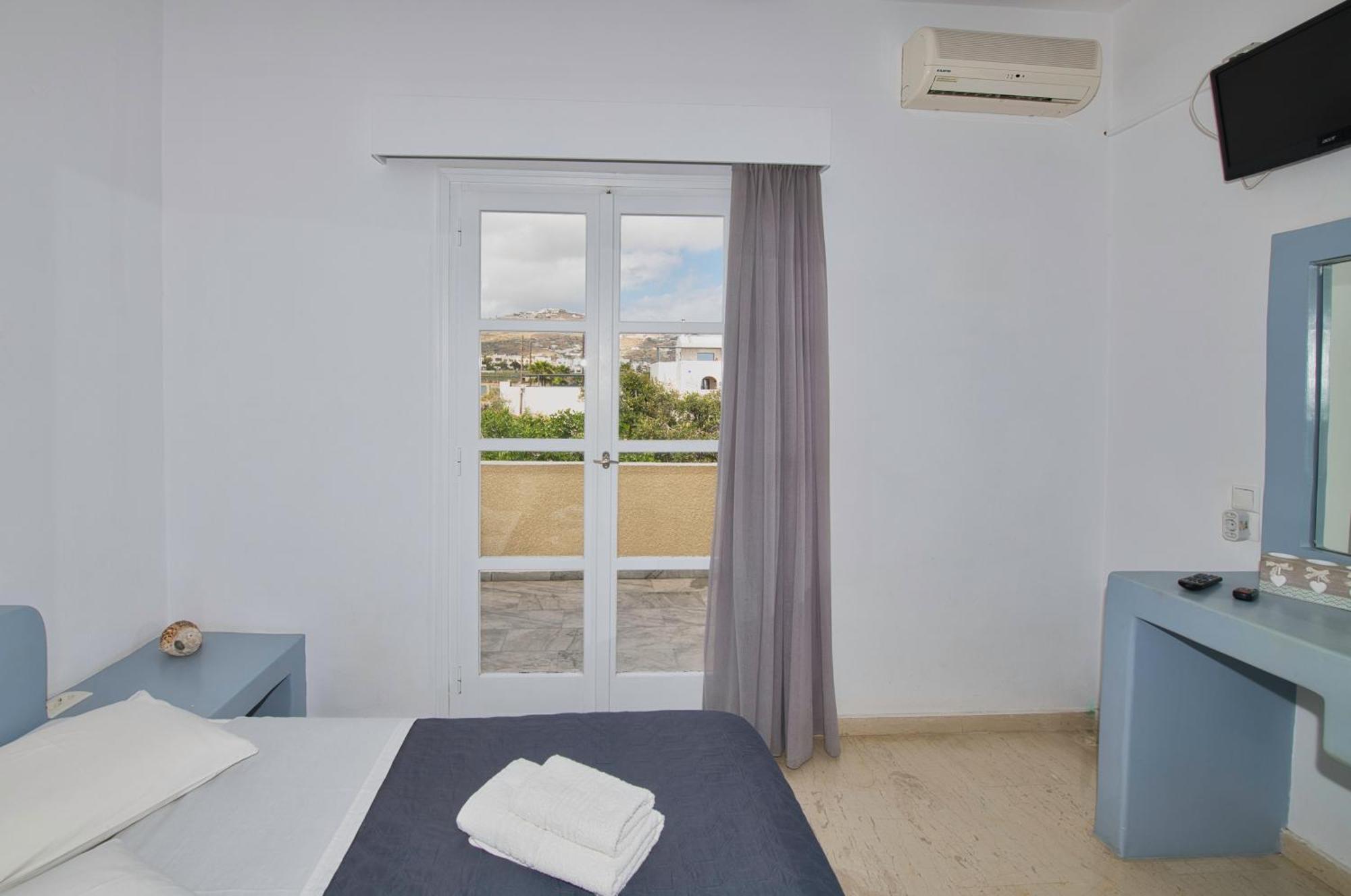 Ira Apartments Kamári Dış mekan fotoğraf