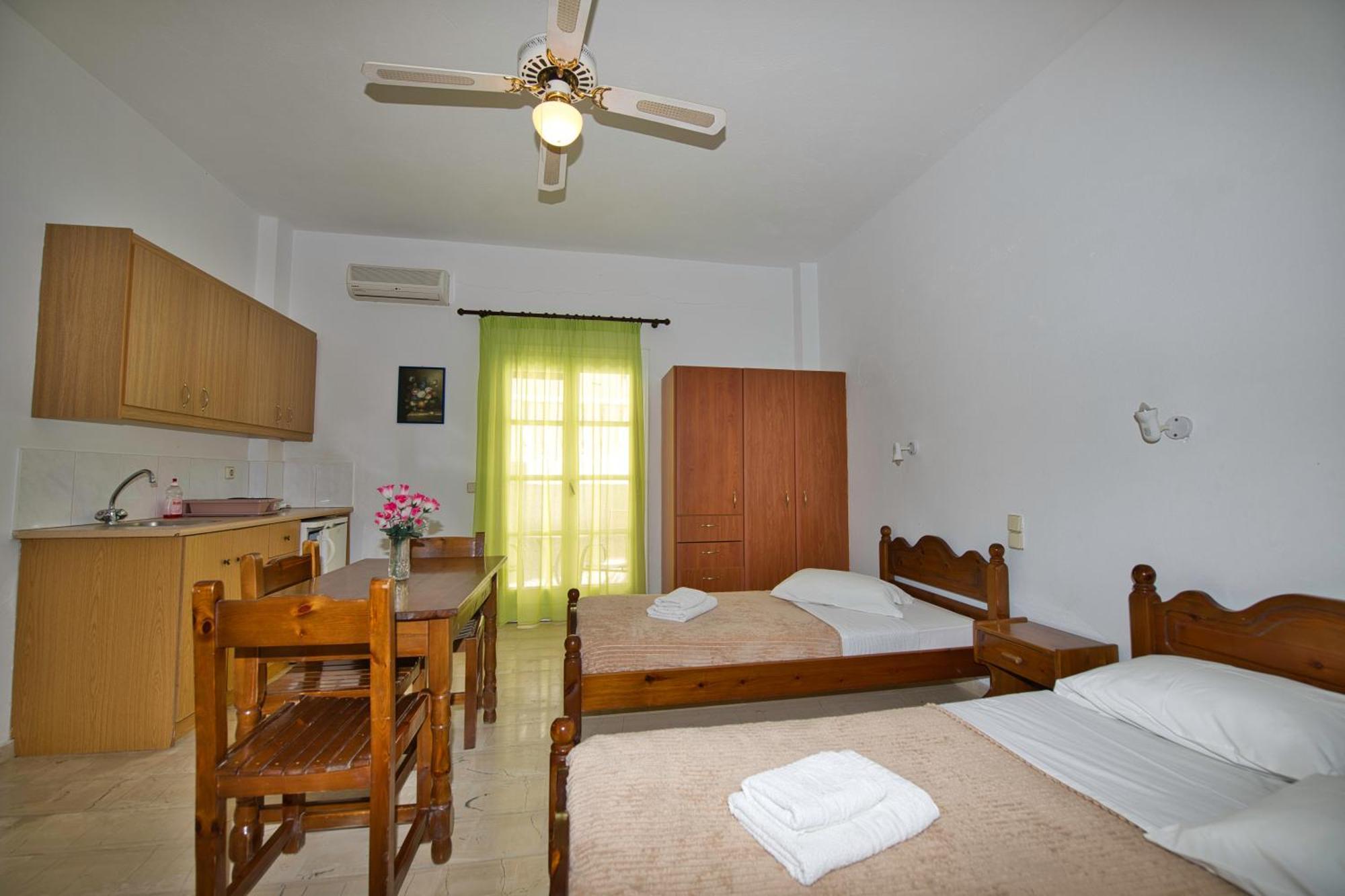 Ira Apartments Kamári Dış mekan fotoğraf