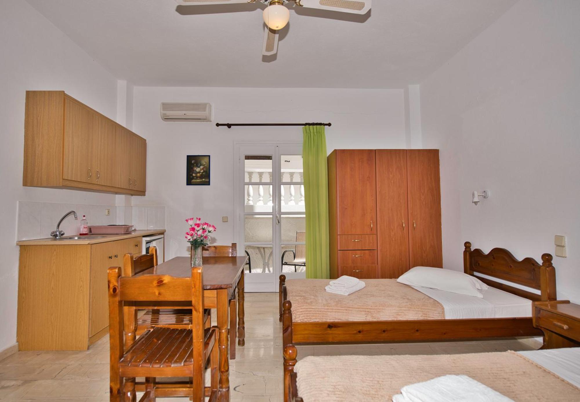 Ira Apartments Kamári Dış mekan fotoğraf